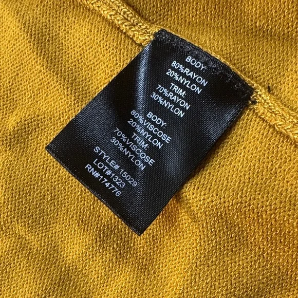 Antthony Mustard Knit cardigan with matching skirt NWT L - Picture 11 of 15